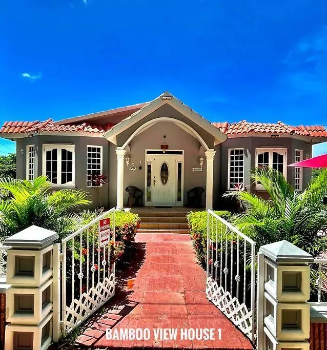Bamboo House- Villa Rincon Holiday home